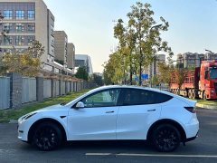 Tesla Model Y 2022 Facelift Long Range All-Wheel Drive - ფოტო 14