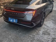 Hyundai Elantra 2023 1.5L CVT Luxury - ფოტო 12