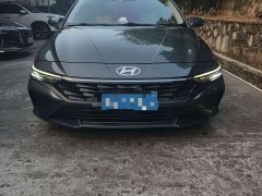 Hyundai Elantra 2023 1.5L CVT Luxury - ფოტო 2