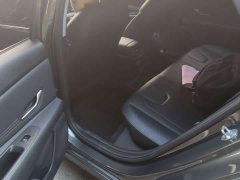 Hyundai Elantra 2023 1.5L CVT Luxury - ფოტო 5