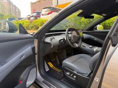 Xiaomi YU7 Four-Wheel Drive Max Edition - ფოტო 8