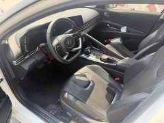 Hyundai Elantra 2022 1.5L CVT Luxury - ფოტო 5