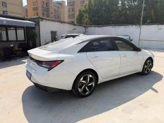 Hyundai Elantra 2022 1.5L CVT Luxury - ფოტო 9