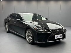 Lexus LS 500h Executive Edition - ფოტო 3