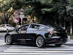 Tesla Model 3 Rear-Wheel Drive - ფოტო 13