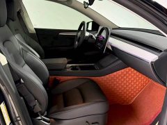 Tesla Model Y Rear-Wheel Drive - ფოტო 17