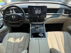 Denza BYD Denza D9 DM-i 980 Four-Wheel Drive Premium - ფოტო 8