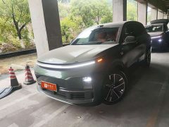 Li Auto L8 Ultra Smart Refresh Edition - ფოტო 1