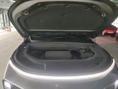 Li Auto L8 Ultra Smart Refresh Edition - ფოტო 10