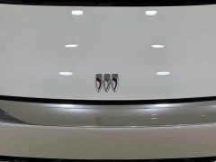 Buick Century 2025 2.0T Six-Seat Yun Shi Edition - ფოტო 11