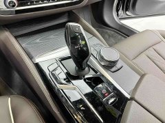 BMW 5 Series 530Li Premier M Sport Package - ფოტო 17