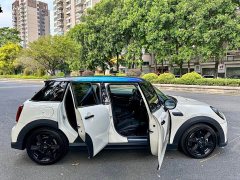 BMW MINI 1.5T COOPER 5-Door The Coopers Commemorative Edition - ფოტო 9