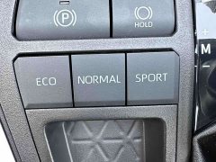 Toyota Vland 2022 2.0L CVT FWD Luxury Plus - ფოტო 17
