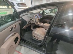 Li Auto i8 Standard Edition - ფოტო 5