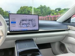 Buick Zhijing L7 Extended Range Avvia - ფოტო 11