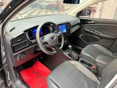 Volkswagen Jetta VS7 280TSI Automatic Comfort Edition - ფოტო 13