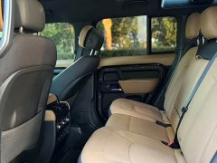 Land Rover Defender 110 - ფოტო 6
