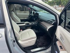 Toyota Sienna 2.5L Hybrid AWD Premium Edition - ფოტო 15