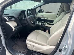 Toyota Sienna 2.5L Hybrid AWD Premium Edition - ფოტო 5