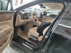 AITO M9 Extended Range Ultra 42kWh 6-Seater - ფოტო 5