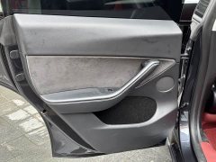 Tesla Model Y Rear-Wheel Drive - ფოტო 14