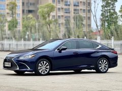 Lexus ES 200 Premium Edition - ფოტო 2