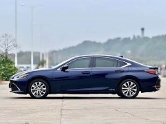 Lexus ES 200 Premium Edition - ფოტო 4