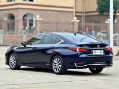 Lexus ES 200 Premium Edition - ფოტო 5