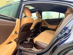 Lexus ES 200 Premium Edition - ფოტო 9