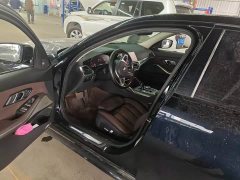 BMW 3 Series Facelift 325i M Sport Night Edition Package - ფოტო 4