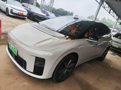 Li Auto i8 Standard Edition - ფოტო 1