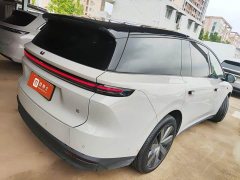 Li Auto i8 Standard Edition - ფოტო 2