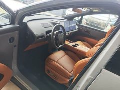 Li Auto i8 Standard Edition - ფოტო 4
