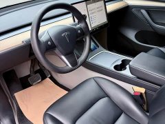 Tesla Model Y Standard Range RWD - ფოტო 4