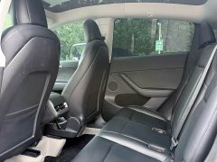 Tesla Model Y Standard Range RWD - ფოტო 6