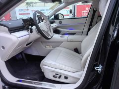 Voyah Lantu Zhaohui L 2026 Four-Wheel Drive Ultra - ფოტო 5