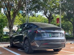 Tesla Model Y Rear-Wheel Drive - ფოტო 7