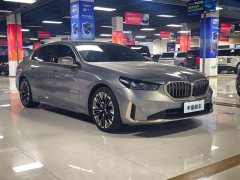 BMW 5 Series 530Li Luxury Edition Premium Package - ფოტო 2