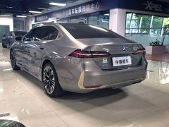 BMW 5 Series 530Li Luxury Edition Premium Package - ფოტო 7