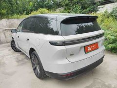 Li Auto i8 Standard Edition - ფოტო 7