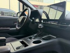 Toyota Gravia 2.5L Hybrid Flagship ULTRA Edition - ფოტო 13