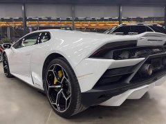 Lamborghini Huracán 2020 Huracán EVO RWD - ფოტო 2
