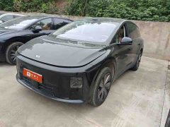 Li Auto i8 Standard Edition - ფოტო 1