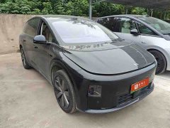 Li Auto i8 Standard Edition - ფოტო 2