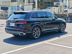 Audi Q7 55 TFSI quattro S line Sport - ფოტო 6