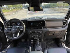 Jeep Wrangler 2024 2.0T Sahara Four-Door - ფოტო 8