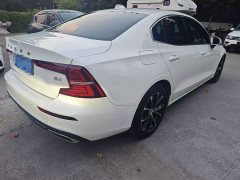 Volvo S60 B4 Smart Luxury Edition - ფოტო 2