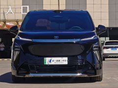 Buick Zhijing Shijia Luxury Edition - ფოტო 2