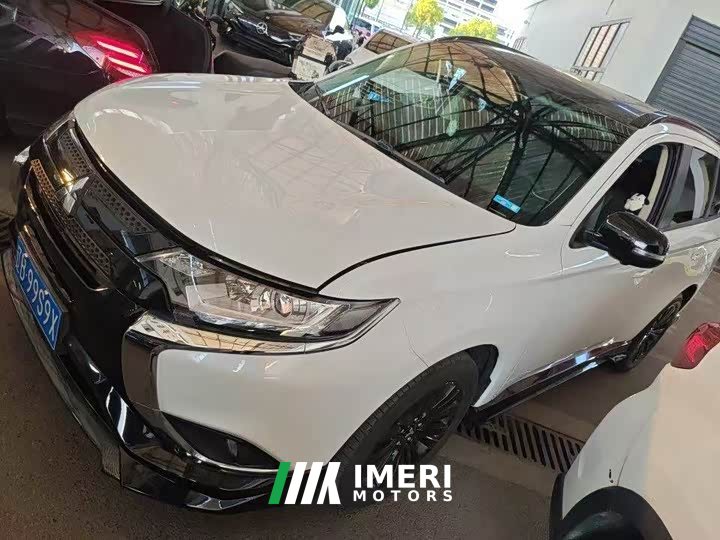 Mitsubishi Outlander 2021 2.0L FWD Radiant Edition 5-Seater - ავტომობილი ჩინეთიდან