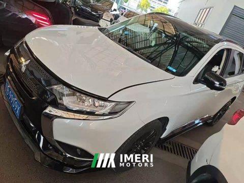 2023 Mitsubishi Outlander 2021 2.0L FWD Radiant Edition 5-Seater - ავტომობილი ჩინეთიდან